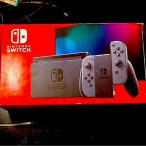 Nintendo Gray Console Versatile Gaming Experience